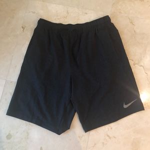 NWT Nike Dry Dri-Fit Training Shorts 904602
